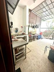 Llyn Gardens (D19), Terrace #500420411